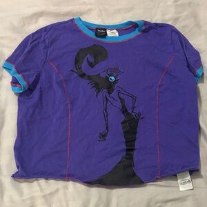 Emperor’s New Groove XL T-shirt with Yzma and Potion Design